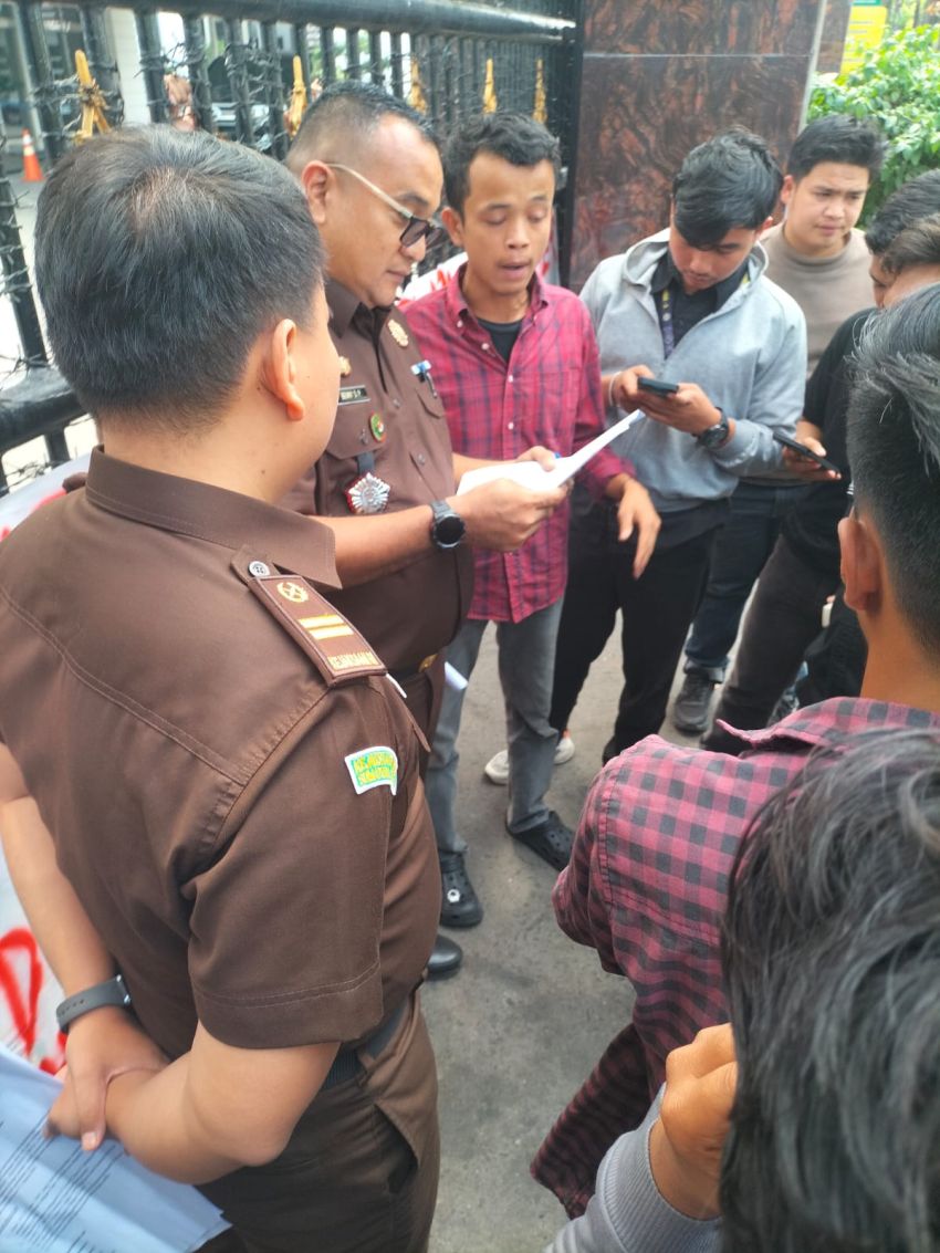 Demo di Kejati Sumut, Massa Desak Usut Perusahaan Diduga Tanpa HGU