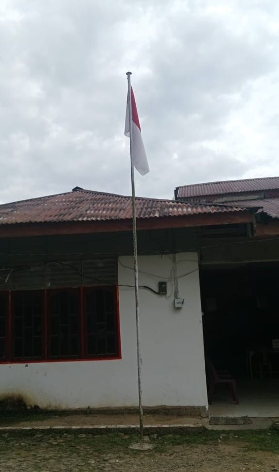 Bendera Merah Putih Sobek Berkibar di Kantor Cabdisdik Gunungsitoli, Kacabdis: Tidak Sengaja