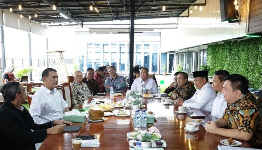 Bahas Pengembangan Sektor Pertanian, Bupati Humbahas Bertemu Menteri Pertanian RI