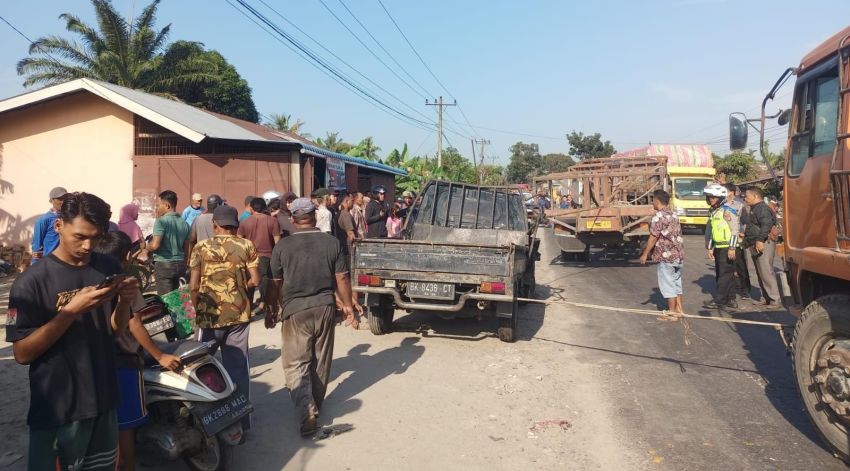 Tabrakan Maut di KM 45 Medan &ndash;Tebingtinggi, Sopir Tewas