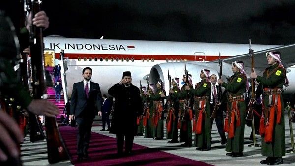Prabowo Disambut Pengawalan F-16, Lawatan ke Yordania Perkuat Kemitraan Strategis