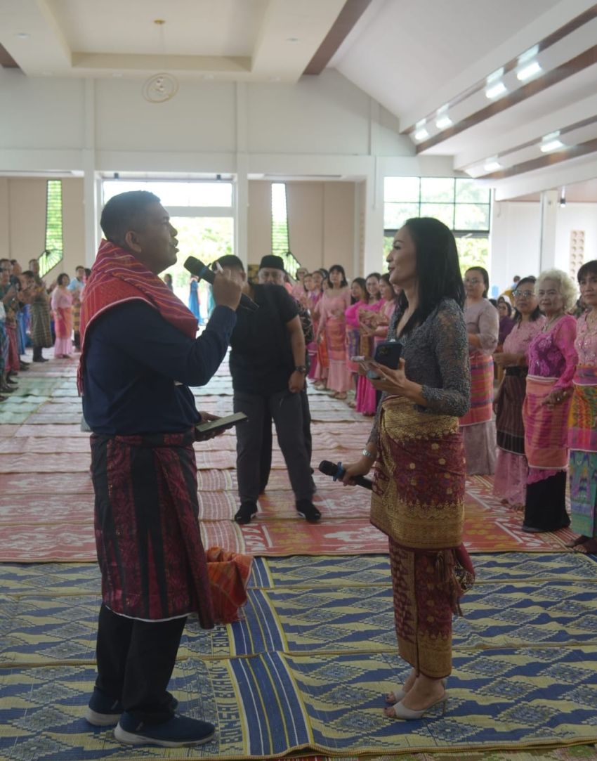 Danrem 031/WB Brigjen TNI Agustatius Sitepu Hadiri Pertemuan Masyarakat Karo di Pekanbaru