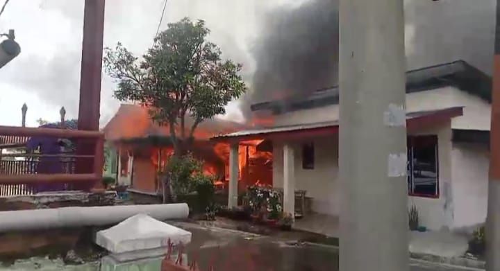 Rumah Lansia di Bahkora II Siantar Ludes Terbakar, Kerugian Rp300 Juta