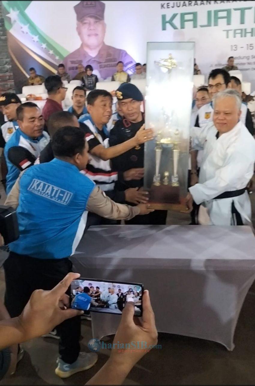Kajati Sumut Buka Kejuaraan Karate Kajatisu Cup II di GOR Pancing