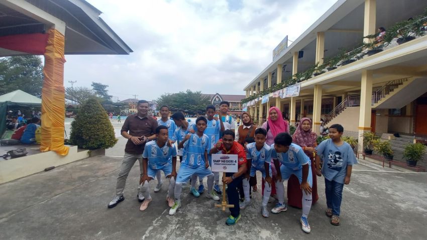 Taklukkan SMPN 10, Futsal SMPN 4 Pematangsiantar Melaju ke Final BT Cup 2