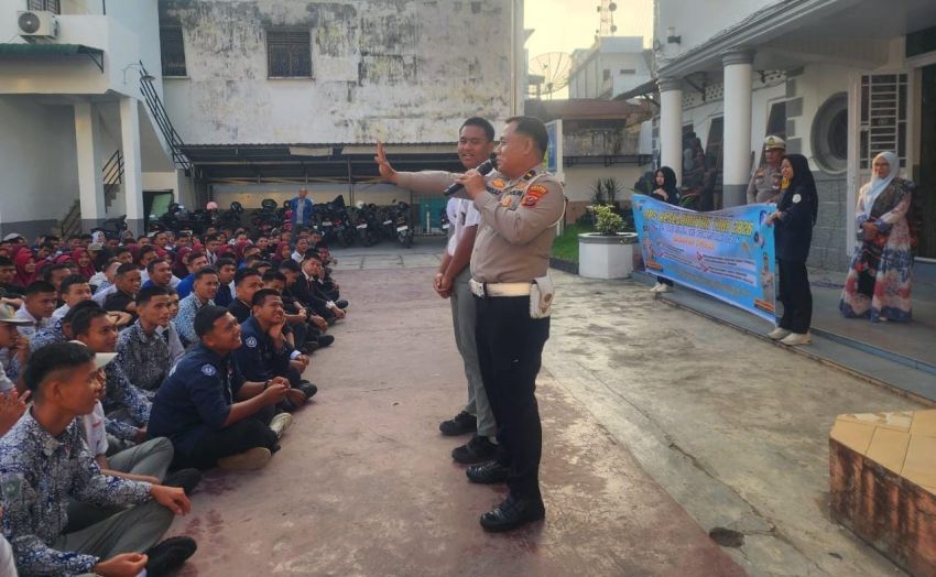 Polres Labuhanbatu Ajak Pelajar Jadi Pelopor Tertib Berlalulintas