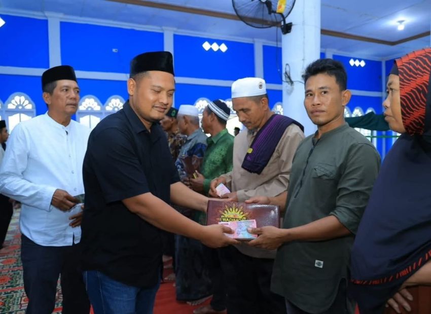 8 Ramadan 1447 H, Kades Telukpiai Dampingi Bupati Labura Kunjungi Masjid Dakwah