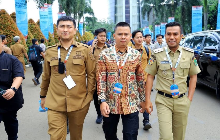 Bupati Labura Hadiri Rakornas di SICC Jabar