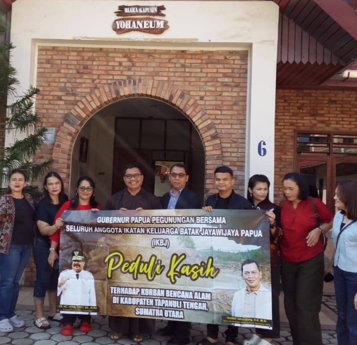 Ikatan Keluarga Batak Jayawijaya Salurkan Bantuan ke Jemaat Gereja di Sibolga dan Tapteng