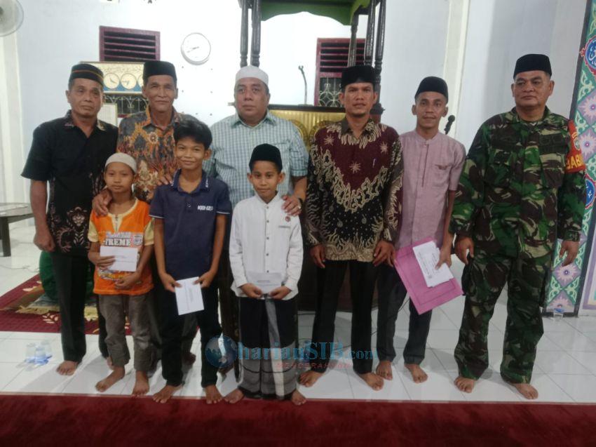 Safari Ramadan di Masjid Jamik Al Ikhlas, Zul Fahmi Ajak Perangkat Desa Bersatu Memakmurkan Masjid