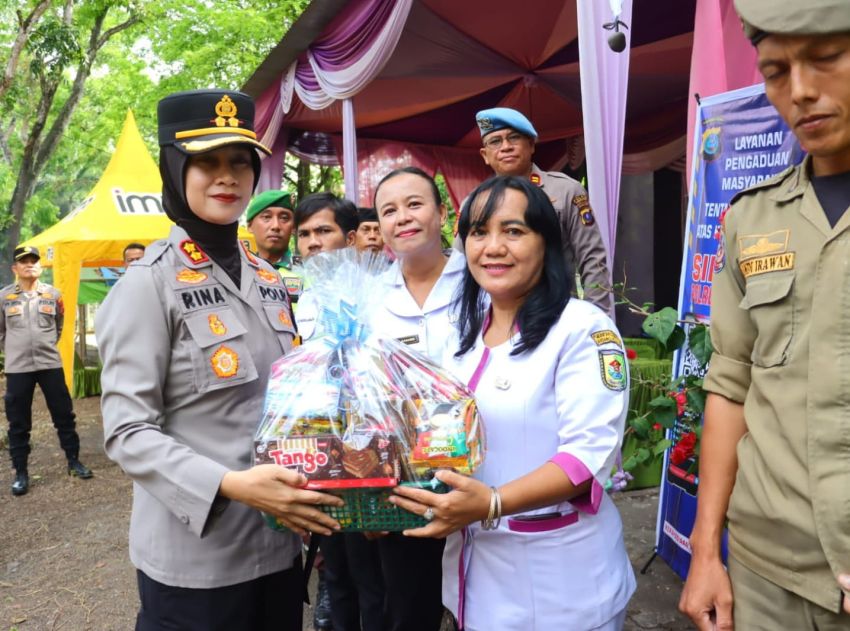 Kapolres Tebingtinggi Cek Kesiapan Pos Pengamanan Idul Fitri dan Serahkan Bingkisan kepada Personel