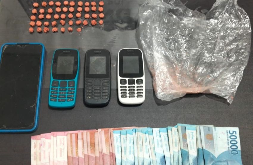 Bawa 47 Butir Ekstasi, Dua Warga Kota Tanjungbalai Ditangkap di Aek Kanopan Timur