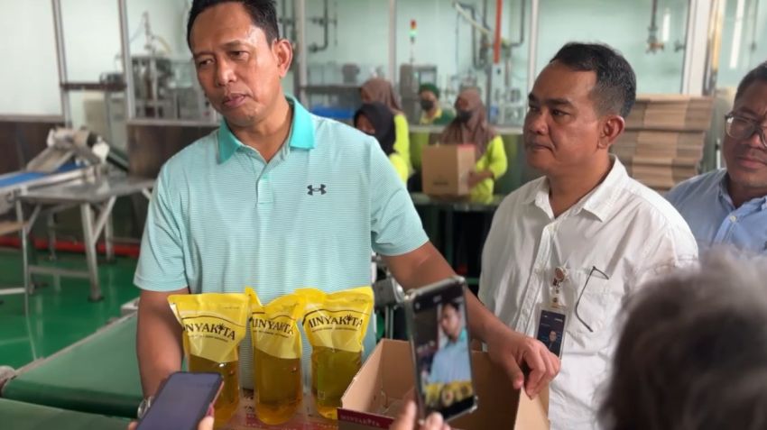 BULOG Pastikan Stok Beras dan Minyak Goreng Aman, Masyarakat Diimbau Tidak Panik