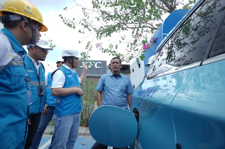 Spontan Mudik Pakai Mobil Listrik, PLN UID Sumut Pastikan Kesiapan SPKLU di Jalur Strategis