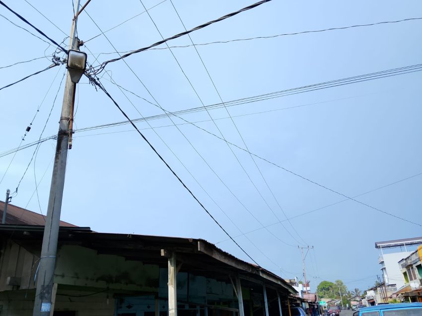 Masyarakat Saribudolok Harapkan Pengadaan Lampu Penerangan Jalan Umum