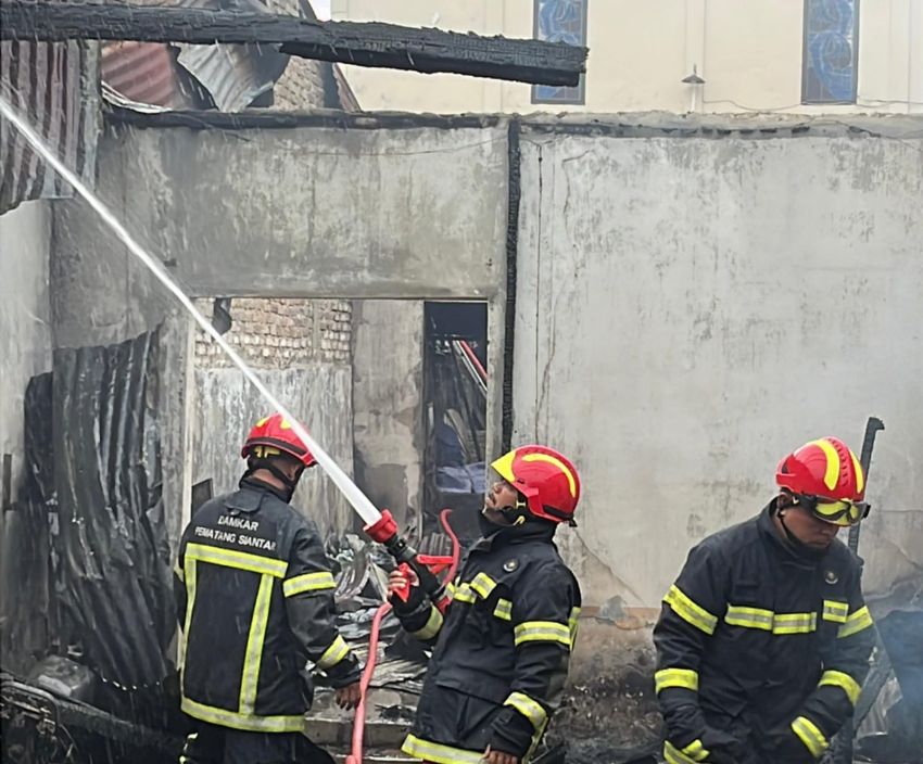 Tiga Rumah Terbakar di Siantar Timur