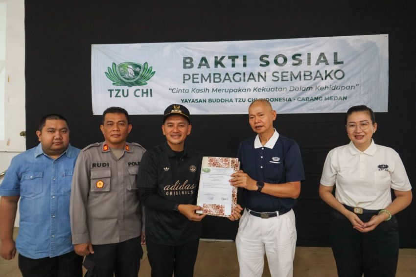 Jelang Idul Fitri, Yayasan Budha Tzu Bagikan Seribu Paket Sembako di Tebingtinggi