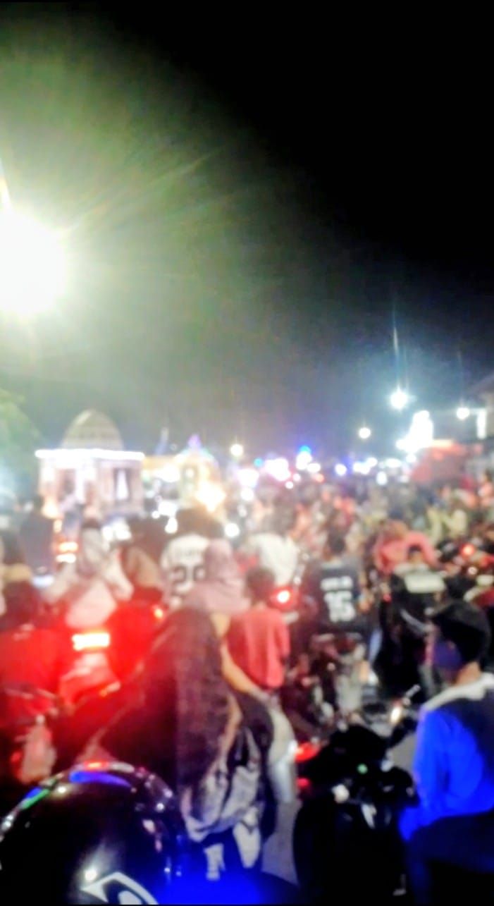 Puluhan Kendaraan Hias Ramaikan Malam Takbiran di Medan Utara