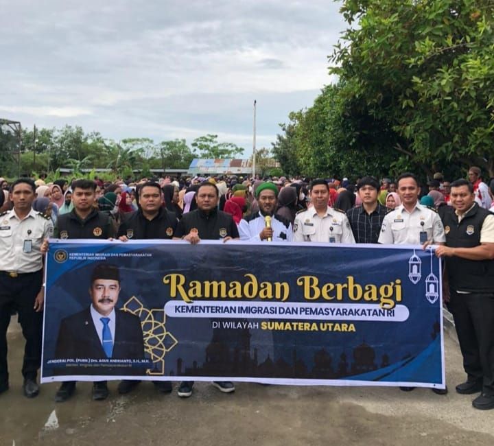 Wujudkan Kepedulian, Kanwil Ditjen Imigrasi Sumut Salurkan Sembako bagi Masyarakat Padangsidimpuan