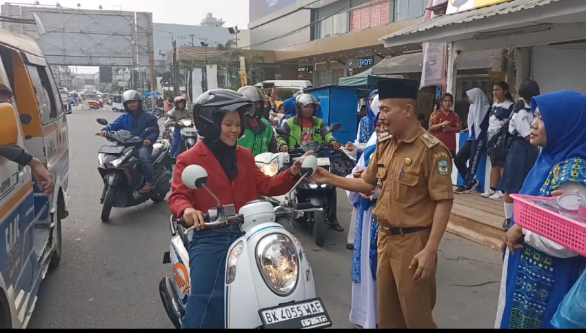 BKMT Siantar Timur Bagikan 1.500 Takjil, Camat: Semoga Jadi Ladang Amal