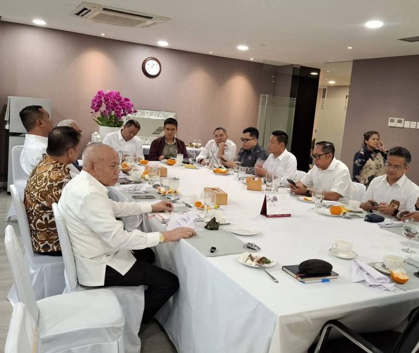 Bupati Humbahas Rapat Bersama Ketua DEN, Bahas Pengembangan Pertanian Berbasis Artificial Intelligence