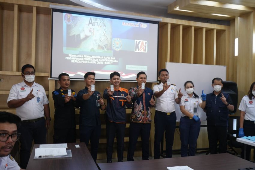 KAI Divre I Sumut Lakukan Penyuluhan dan Pengecekan NAPZA bagi Pekerja Jelang Angkutan Lebaran
