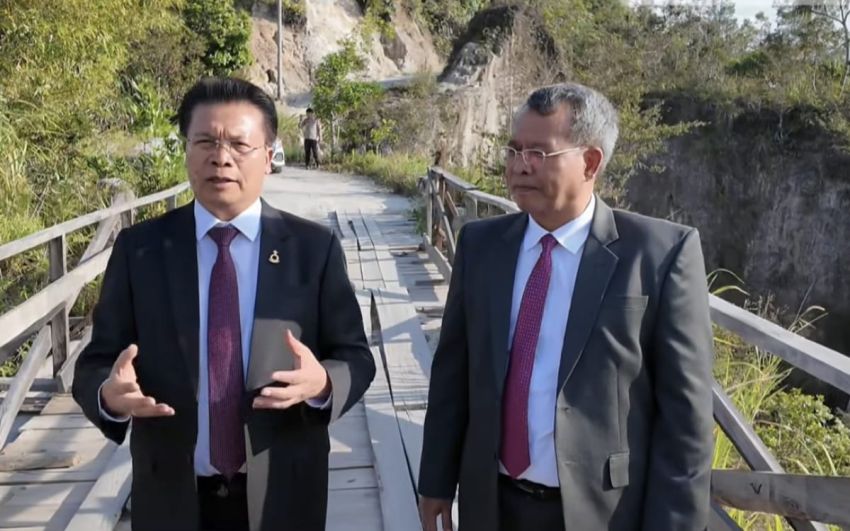 Ephorus HKBP Desak Pemerintah Pusat Perbaiki Jalan Rusak Parah di Nagasaribu Taput