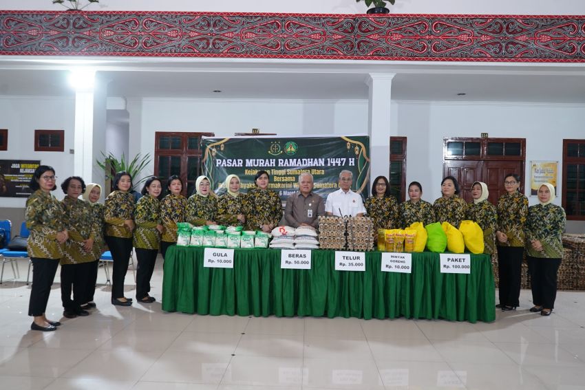 Kajati Sumut dan IAD Gelar Pasar Murah di kantor Kejati Sumut