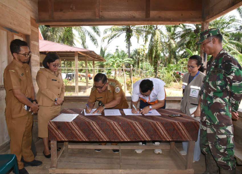 Pemkab Tapteng Kolaborasi YEU dan EVI Penanganan Air Bersih Pascabencana