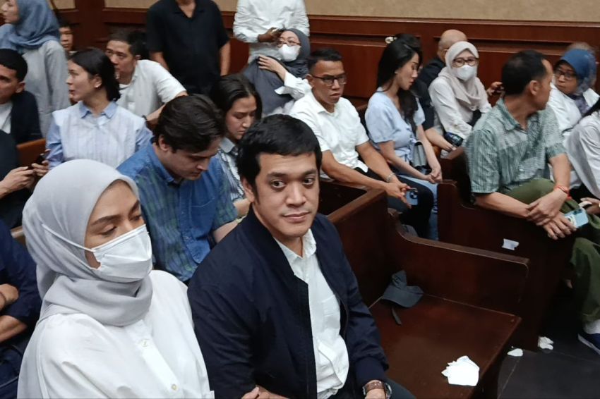 Selain Divonis 15 Tahun Penjara, Hakim Juga Hukum Kerry Adrianto Riza Bayar Uang Pengganti Rp 2,9 Triliun