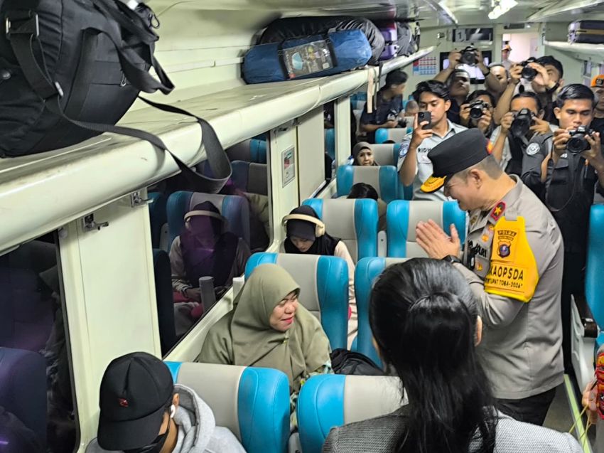 Wakapolda Sumut Tinjau Stasiun Medan, 8.590 Penumpang KA Diberangkatkan Jelang Cuti Bersama