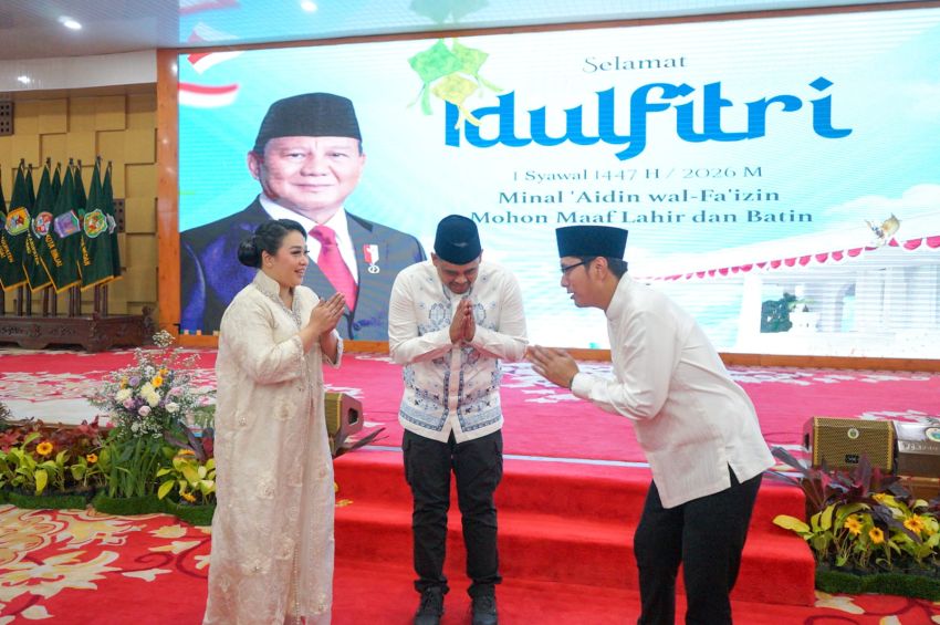Pererat Silaturahmi Antar Kepala Daerah, Wali Kota Medan Hadiri Open House Idulfitri Gubsu