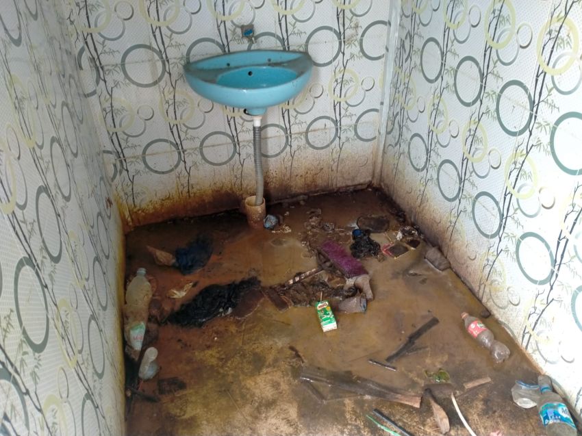 Toilet Taman Publik Saribudolok Terlantar, Warga Keluhkan Bau dan Jorok