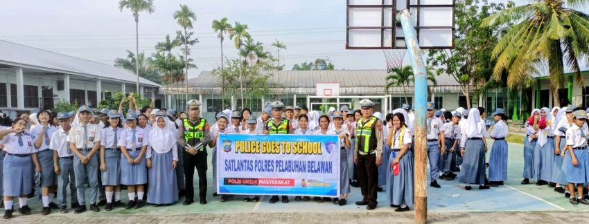 Satlantas Polres Belawan Gelar Police Goes to School di SMAN 9 Medan