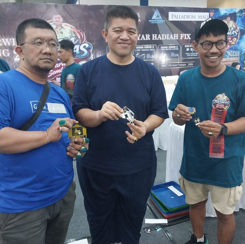 Kontes Batu Akik Tingkat Nasional Rebutkan Piala Thomas Darwin Sembiring Digelar