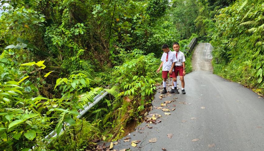 Jalan Penghubung Sogaeadu&ndash;Somolo Nias Nyaris Putus