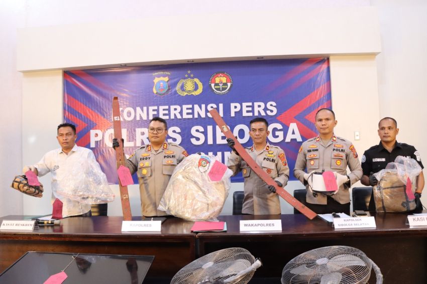 Polres Sibolga Ungkap Dua Kasus Curat, Enam Tersangka Diamankan