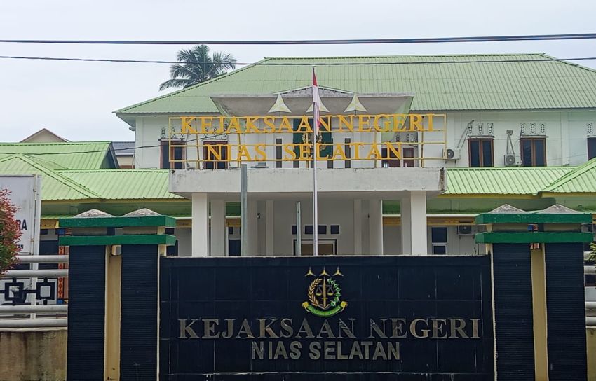 Praperadilan Erwinus Laia Dikabulkan, Kejari Nisel Siapkan Langkah Lanjutan