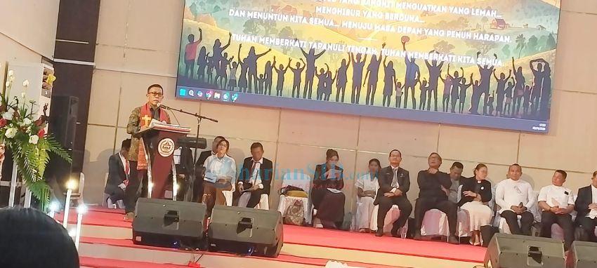 Paskah Oikumene Tapteng, Bupati Masinton Ajak Masyarakat Bangkit dari Kelelahan