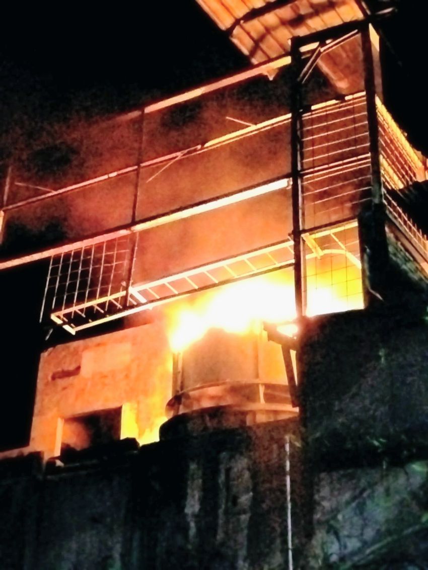 Tangki Pendingin PT YSR Belawan Terbakar