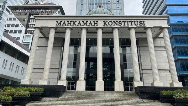 MK Kabulkan Sebagian Gugatan, Calon Pimpinan KPK Tak Wajib Lepas Jabatan Permanen