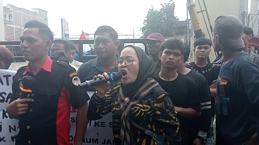 Demo di Polda Sumut, Massa Desak Jaksa Diduga Ancam Satpam dengan Senpi Diproses
