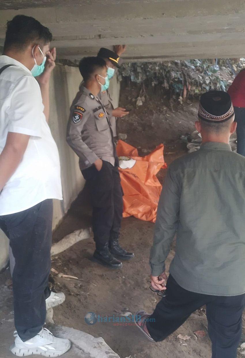 Sesosok Mayat Pria Ditemukan di Sungai Deli Medan Labuhan
