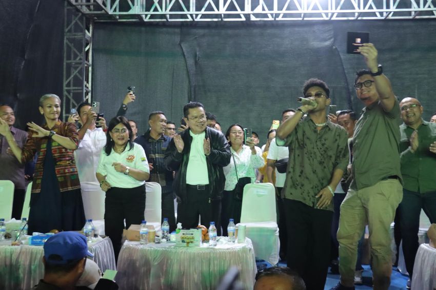 Malam Puncak HUT ke-155 Pematangsiantar Meriah, Ribuan Warga Padati Adam Malik