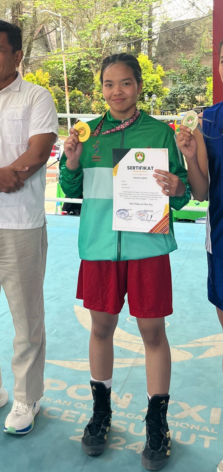 Petinju Tebingtinggi Aprilia Sinambela Raih Emas di Kejurda Berastagi