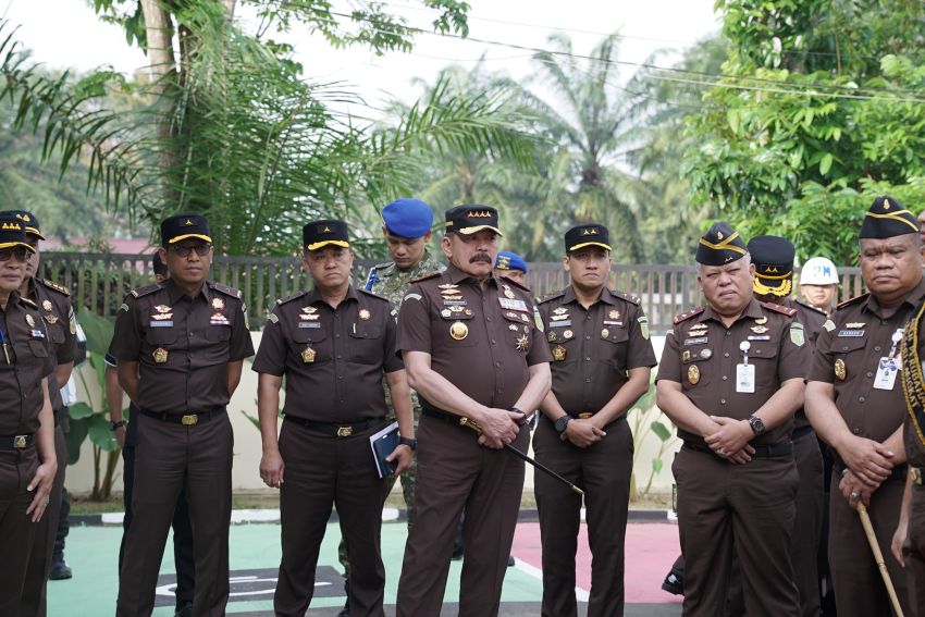 Selain Kajati dan Wakajati, Enam Kajari di Sumut Juga Diganti