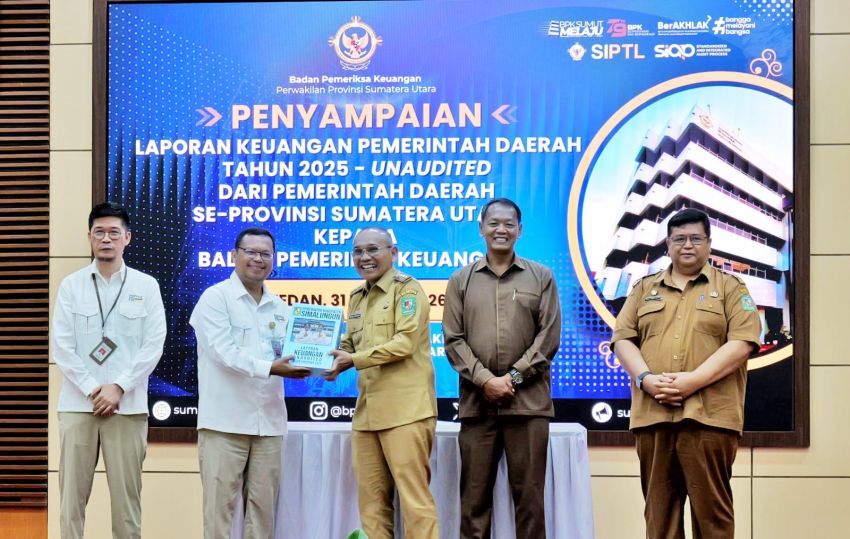 Bupati Simalungun Serahkan LKPD 2025 ke BPK Sumut