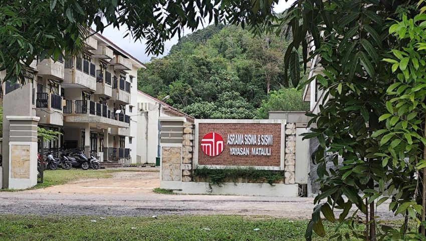 Siswi SMAN 1 Matauli Pandan Dilarikan ke RSUD, Terjatuh dari Lantai Tiga Asrama