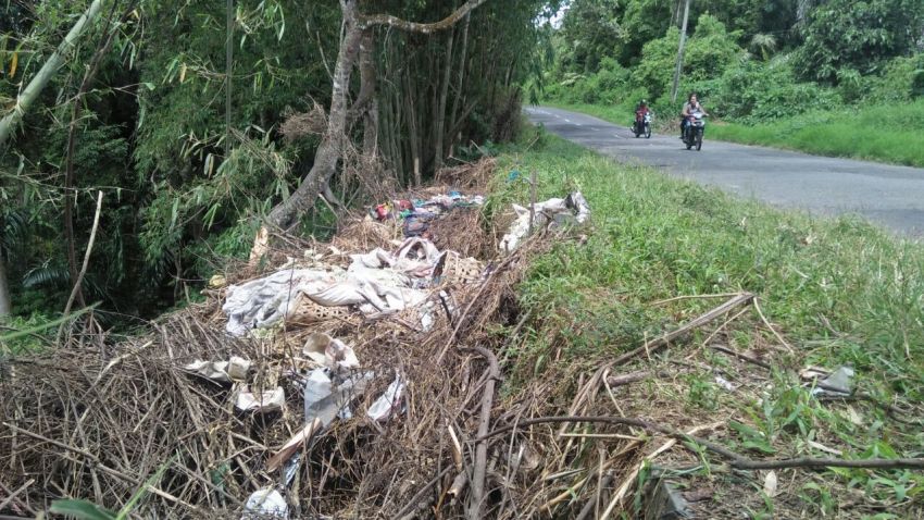 Sampah Menumpuk di Harangan Gotting