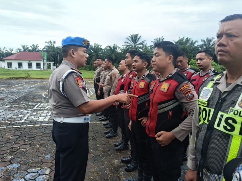 Cegah Judi Online, Sipropam Polres Palas Periksa HP Personel